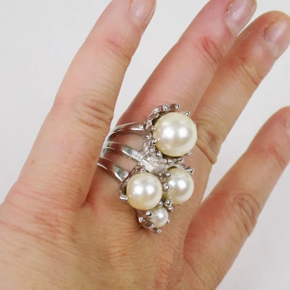 sz 7.5 vintage pearl statement ring cottagecore girly chunky romantic unique